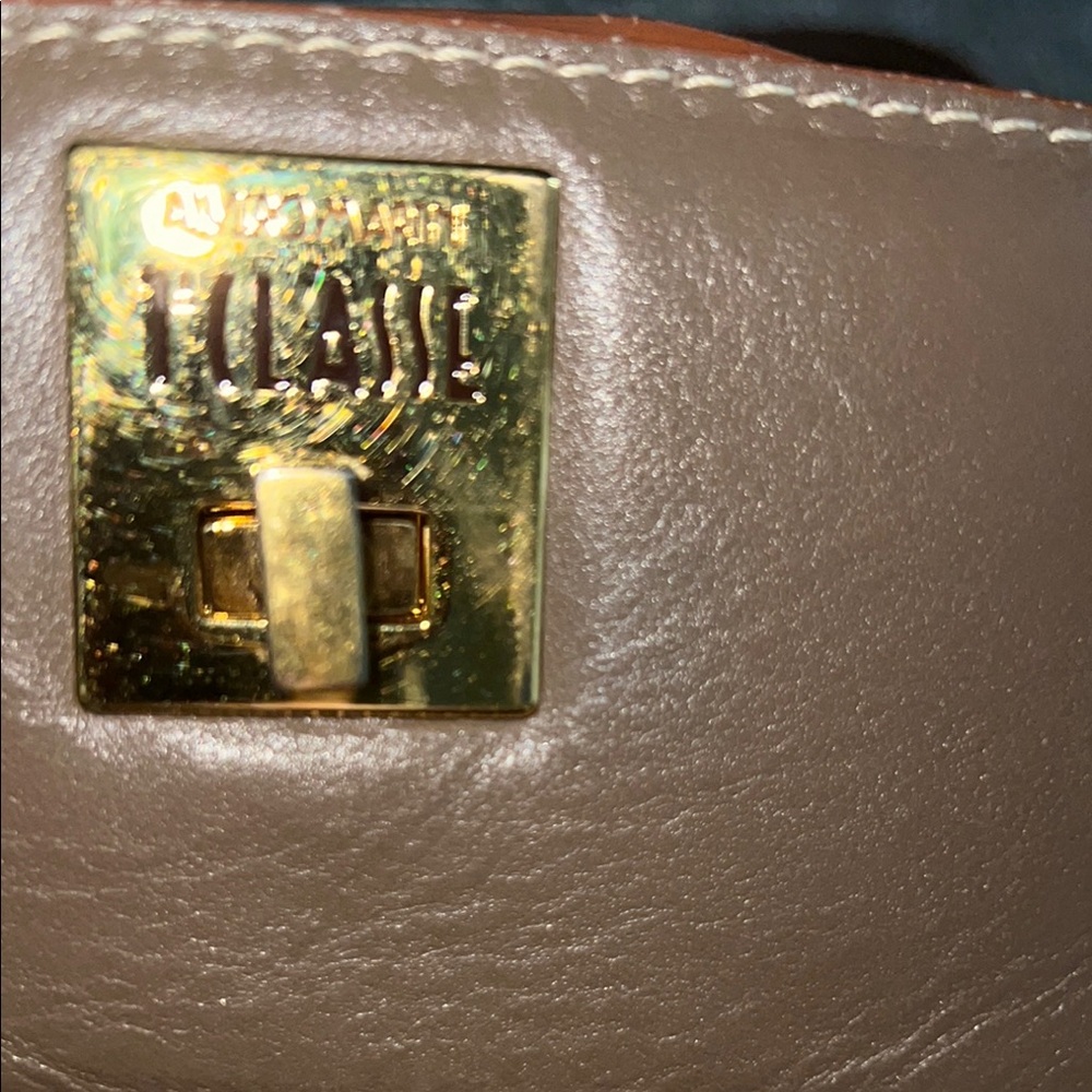 Alviero Martini Brown and Tan Shoulder Bag with Map Design - Picture 3 of 12